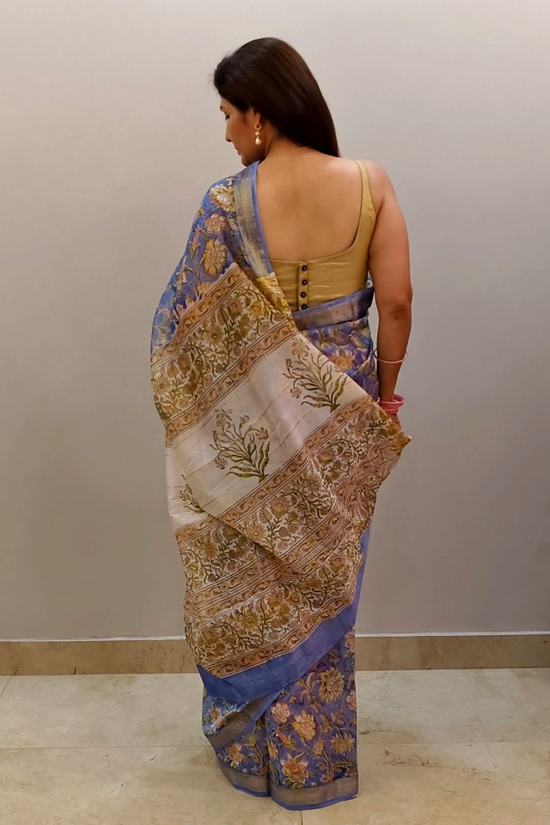 Neel Bahar Maheshwari Saree
