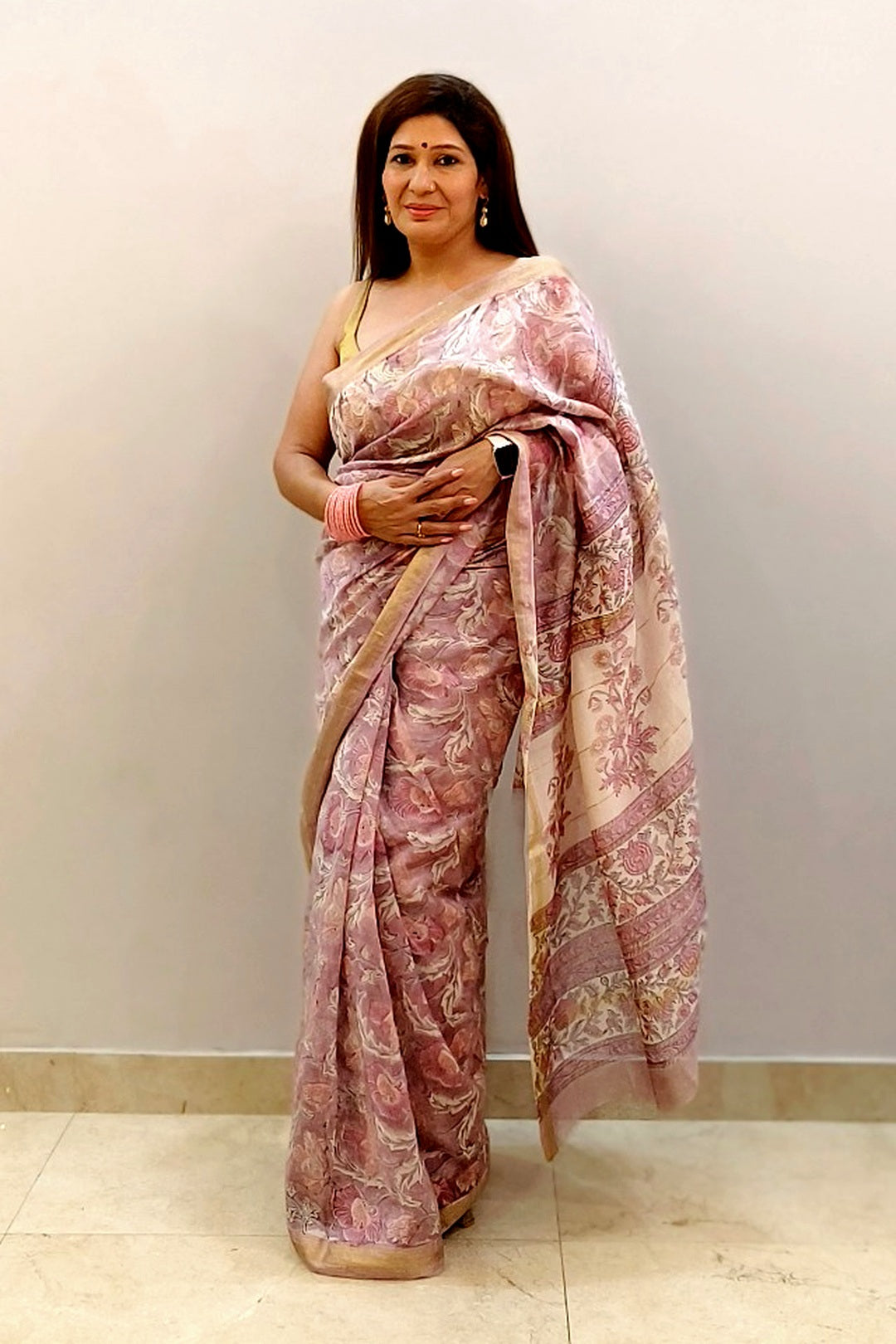 Gulabi Mehek Maheshwari Saree