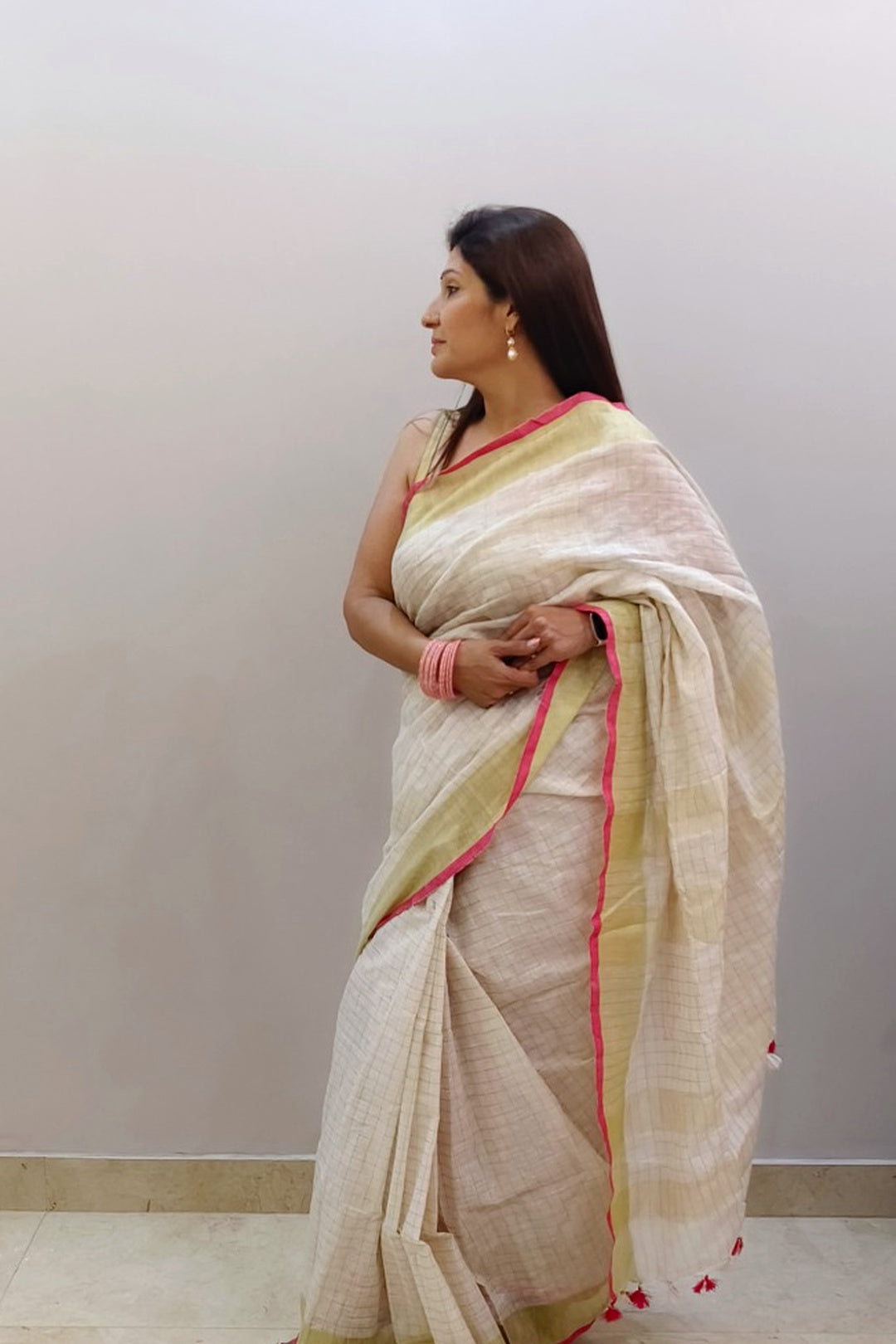 One Meher Linen Saree