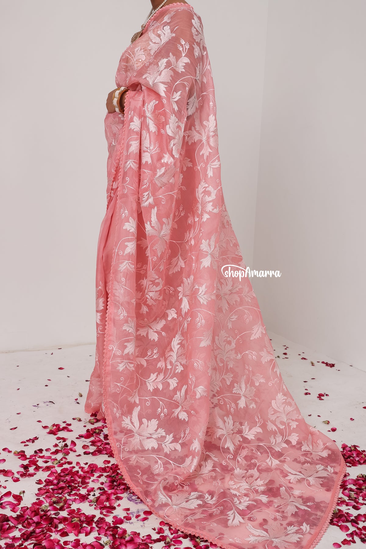 Sukoon-e-Gulabi Organza Saree