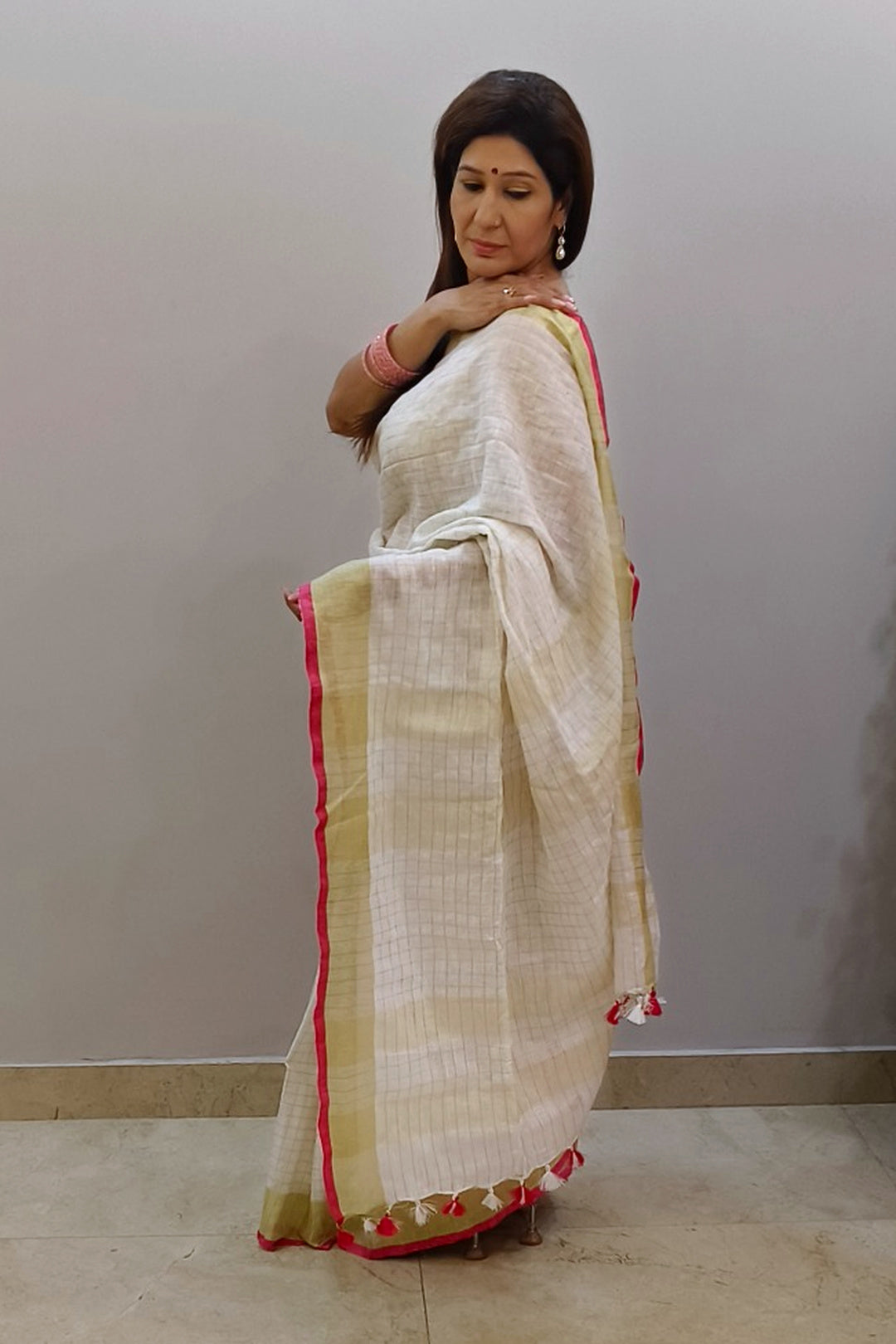 One Meher Linen Saree